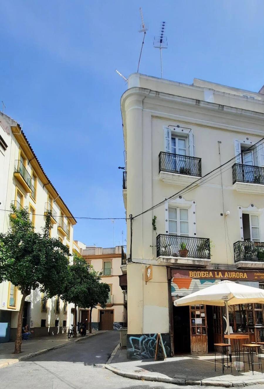Budget And Cute Rooms With Balcony Sevilla Center エクステリア 写真