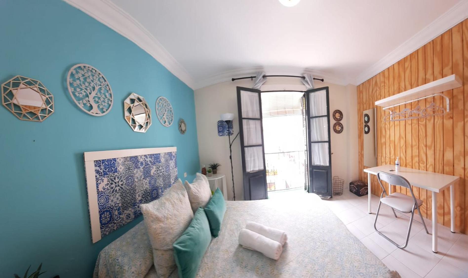 Budget And Cute Rooms With Balcony Sevilla Center エクステリア 写真