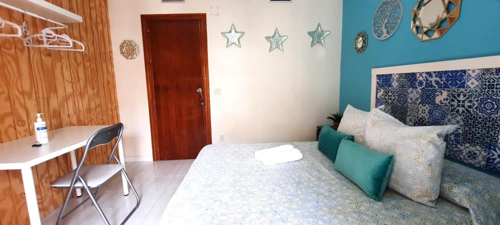 Budget And Cute Rooms With Balcony Sevilla Center エクステリア 写真