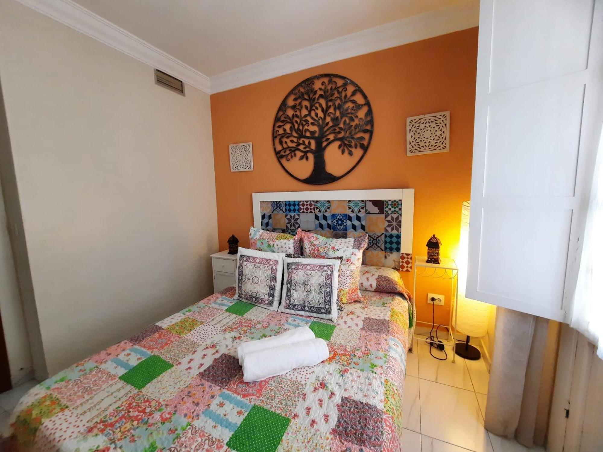 Budget And Cute Rooms With Balcony Sevilla Center エクステリア 写真
