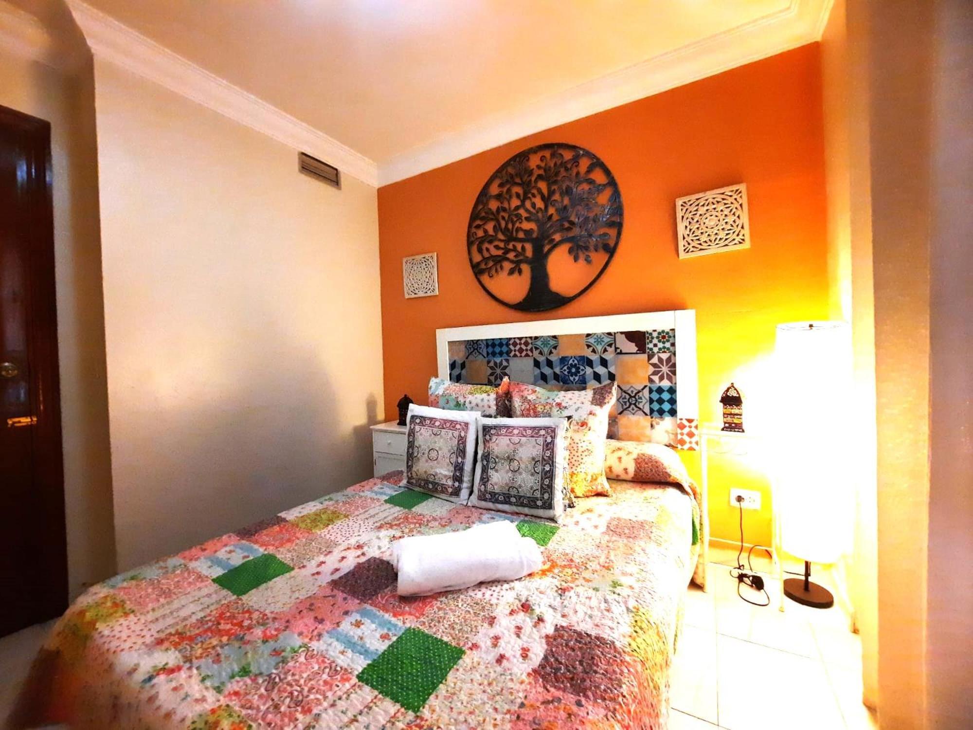 Budget And Cute Rooms With Balcony Sevilla Center エクステリア 写真