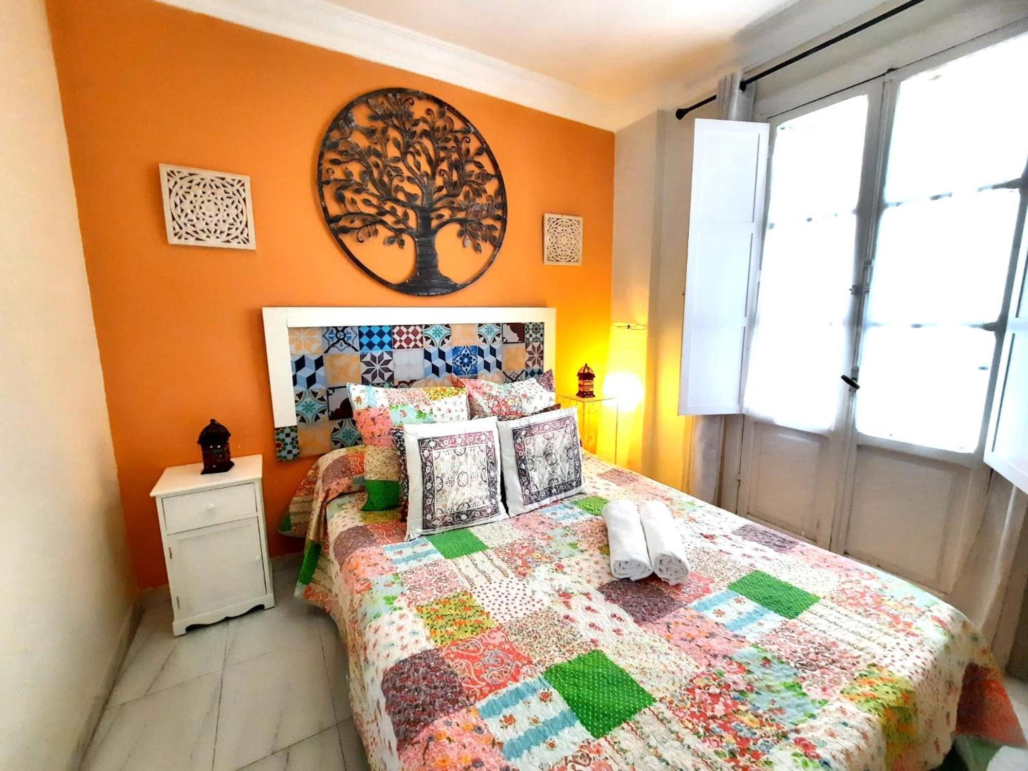 Budget And Cute Rooms With Balcony Sevilla Center エクステリア 写真