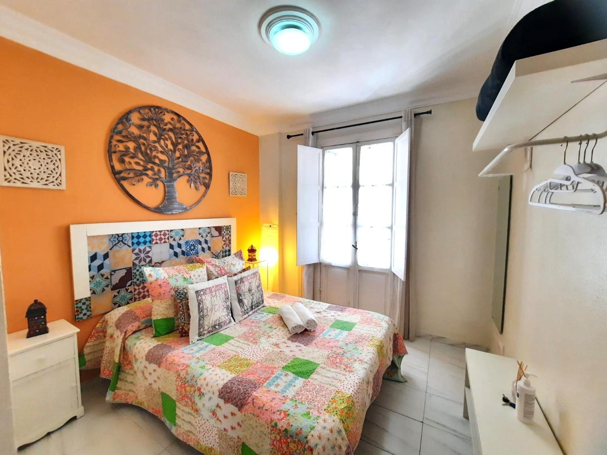Budget And Cute Rooms With Balcony Sevilla Center エクステリア 写真