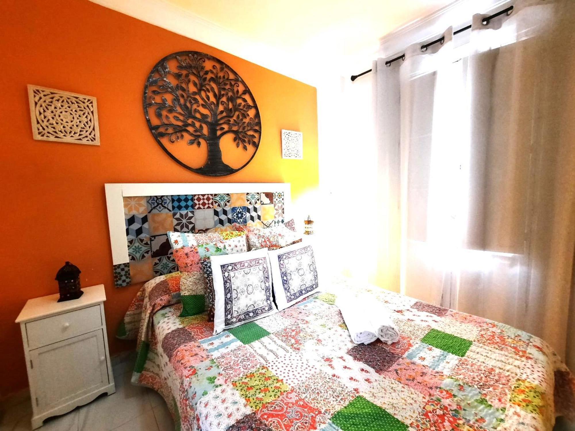 Budget And Cute Rooms With Balcony Sevilla Center エクステリア 写真