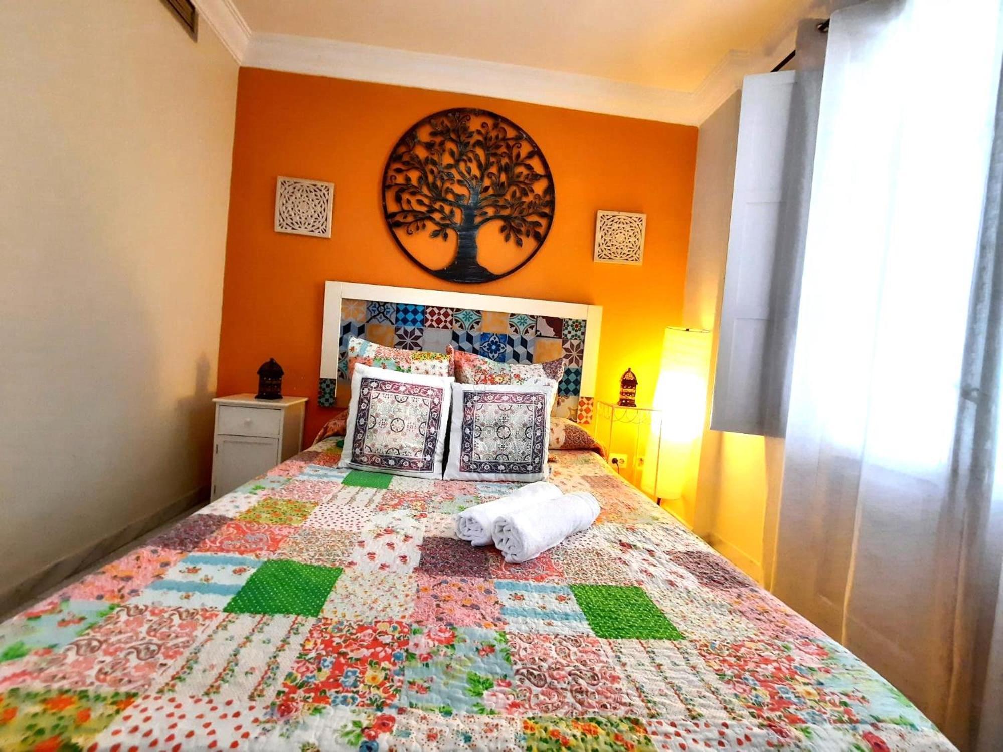 Budget And Cute Rooms With Balcony Sevilla Center エクステリア 写真