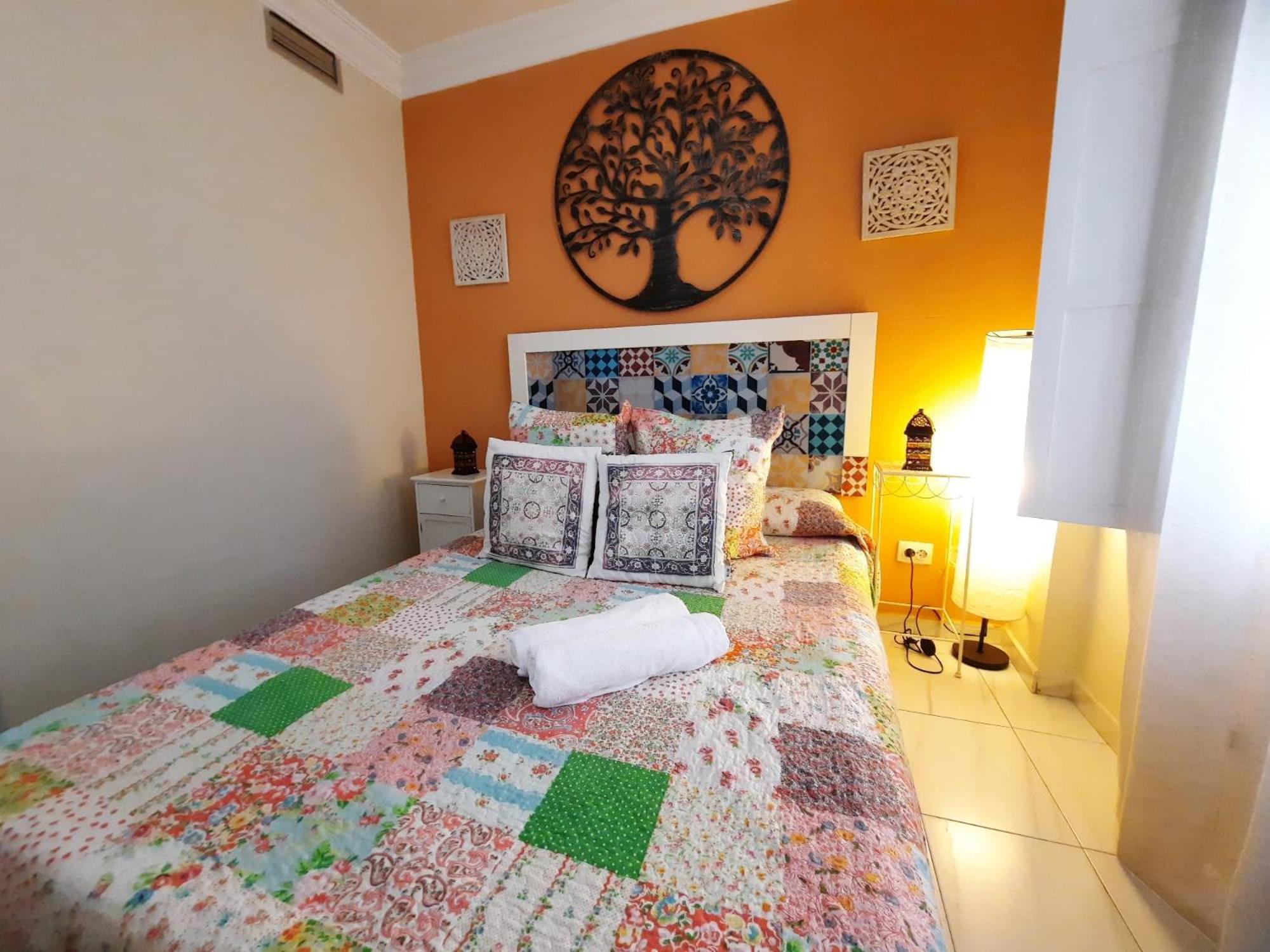 Budget And Cute Rooms With Balcony Sevilla Center エクステリア 写真